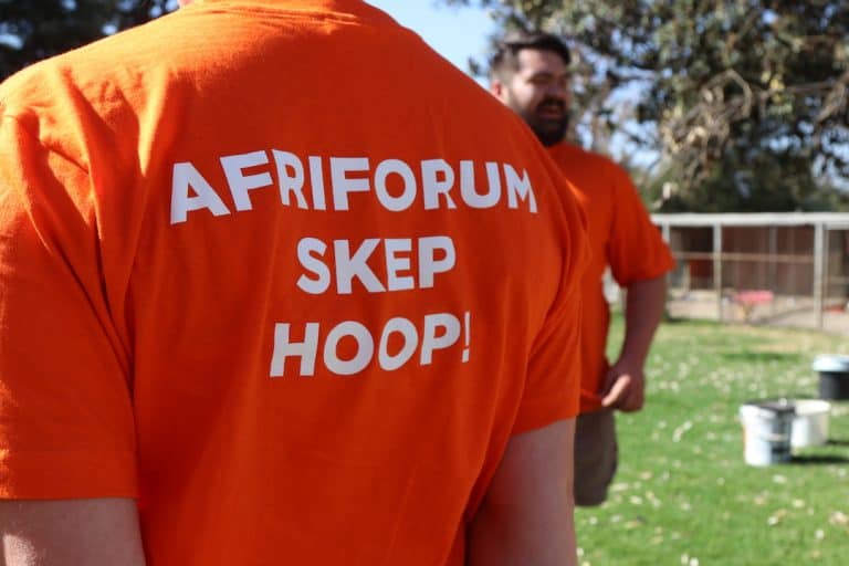 AfriForum se Bethlehem-tak het reeds 38 ton teer aangewend om paaie op te knap