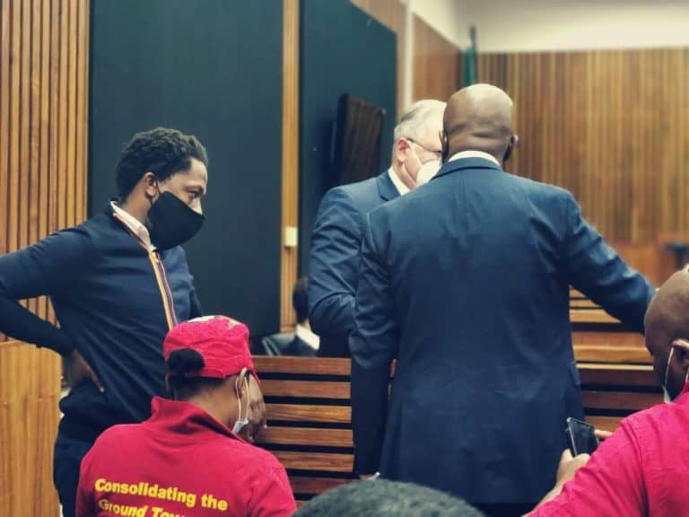 Malema en Ndlozi se aanrandingsverhoor begin