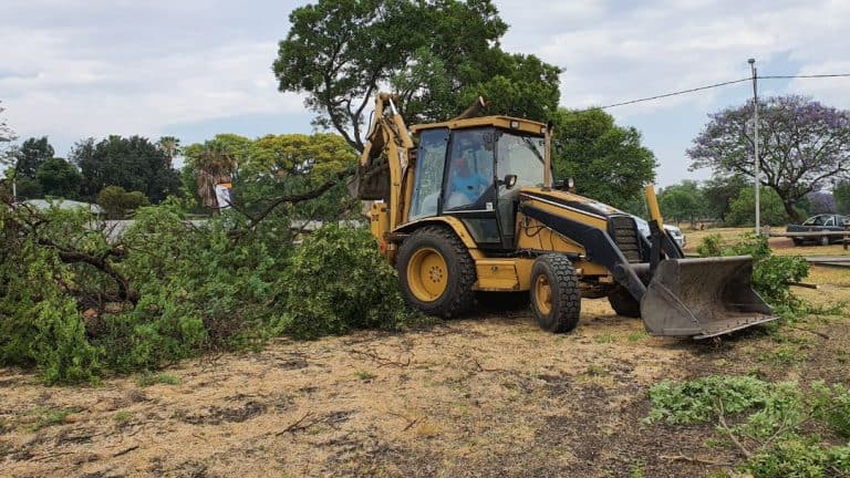 #OnsDorp-veldtog: AfriForum maak spruit skoon om veiligheid te verbeter