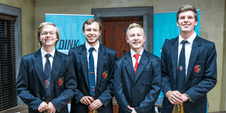 NWU troef UP in titaniese stryd van Dink of Sink-debatskompetisie vir universiteite