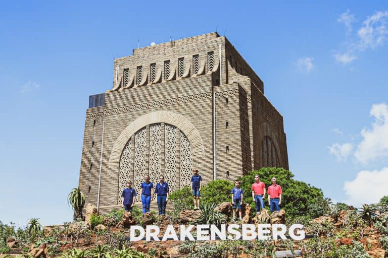 Kyk: Historiese trekroetetuin by Voortrekkermonument boei oud en jonk