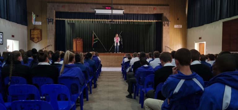 AfriForum se teenboelieveldtogspan besoek Hoërskool Douglas