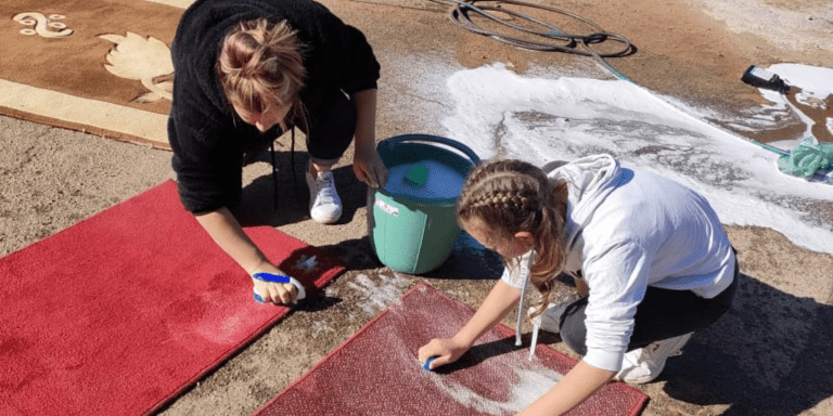 Orkney-buurtwag help met Rooms-Katolieke Kerk opknapping