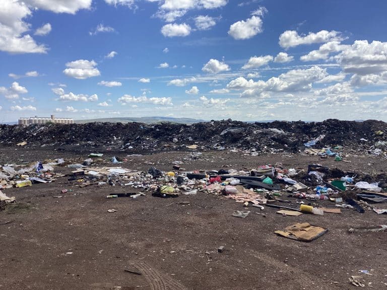 Slegs een vullisterrein in Noord-Kaap op standaard