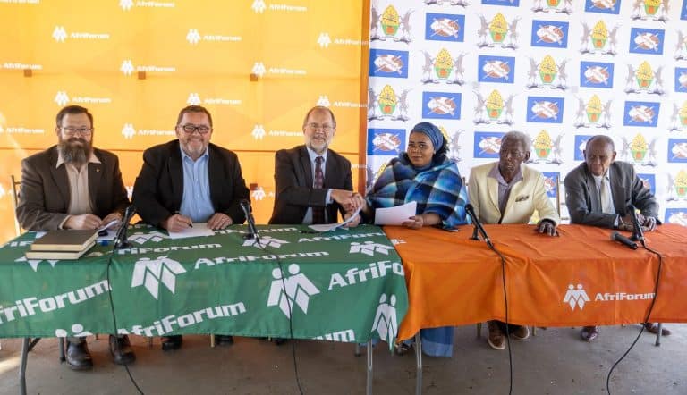 AfriForum en Barolong Boo Seleka onderteken erkenning- en samewerkingsverdrag