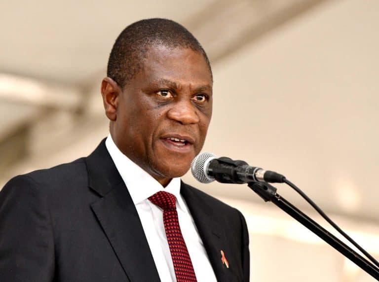 Nuuskommentaar: Is Paul Mashatile werklik ’n slagoffer van media-agenda?