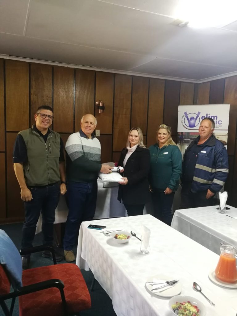 Kempton Park branch donates to Elim Clinic