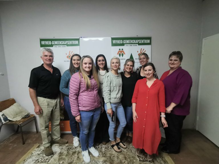 AfriForum bemagtig publiek in Vryheid met vuurwapenopleiding