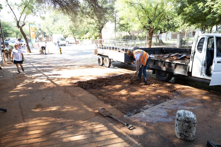 Fifteen tons of tar for repairing a road at Laerskool Anton van Wouw