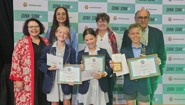 Dink of Sink: Pretoriase laerskole debatteer ’n hond uit ’n bos