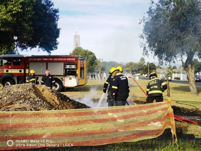 Bellville-buurtwag help brand bedwing ná mobiele toilet in De Jongh-park ontplof