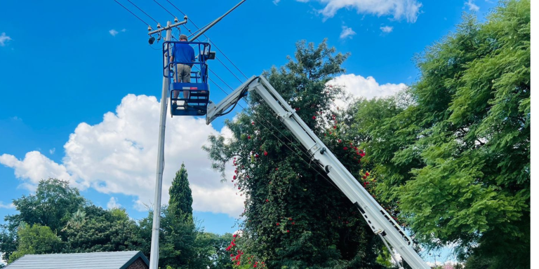 Straatligte in Meyerspark word stelselmatig herstel