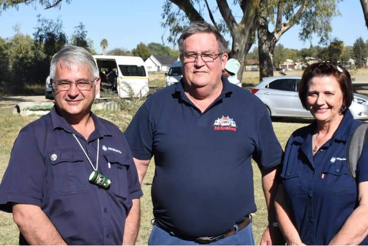 AfriForum-tak hou optog oor water, ruim dorp op én steun plaaslike skool – álles binne net een maand!