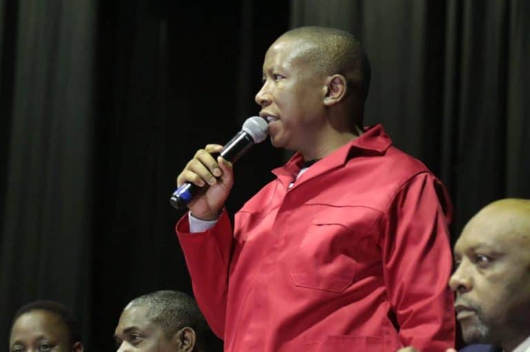 AfriForum bevraagteken handskoenhantering van Malema