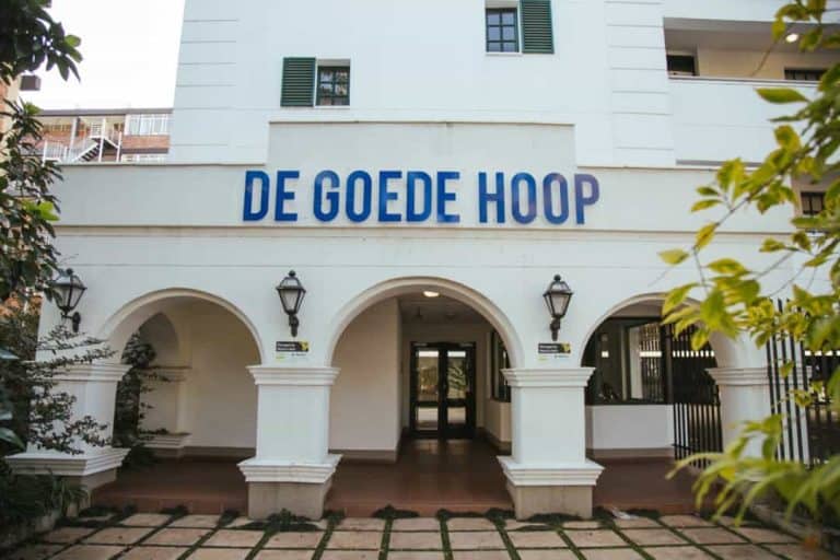 AfriForum staan De Goede Hoop-koshuis tydens watertekort by