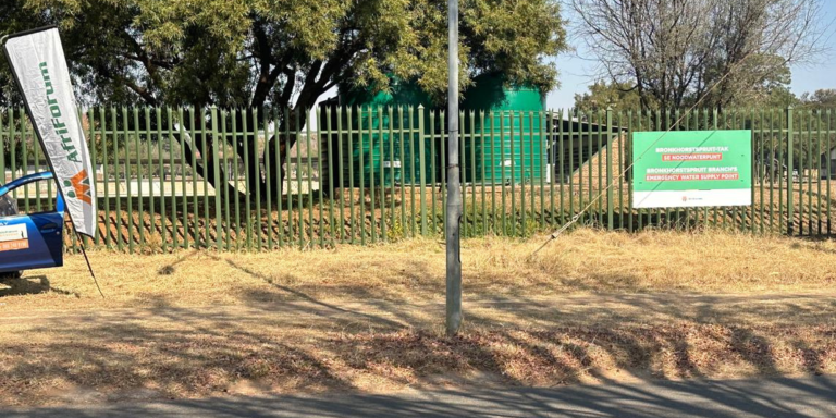 AfriForum se Bronkhorstspruit-tak maak noodwaterpunt vir gemeenskap oop