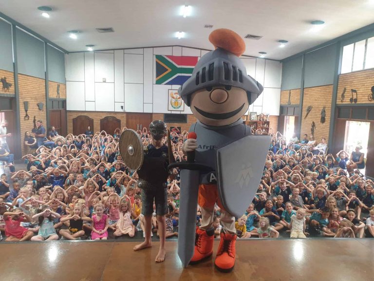 AfriForum besoek Laerskool Swartkop met teenboelieveldtog