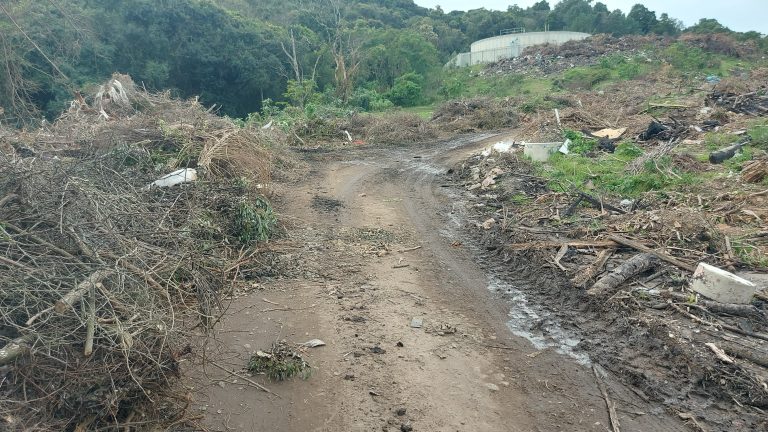 Skokkende toestand van Knysna-vullisterrein noop AfriForum om self verandering teweeg te bring