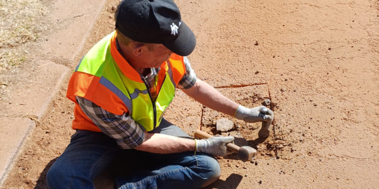 #VulDieGat: Alberton and Germiston roads now smoother thanks to AfriForum’s pothole project