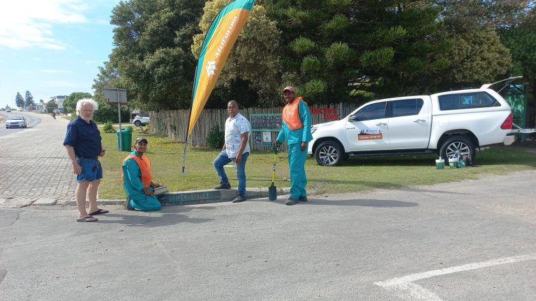 Struisbaai skitter met nuut geverfde straatname